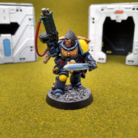 Primaris Space Wolf Reavers Lieutenant Front